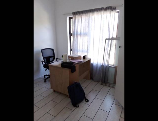 2 BEDROOM APARTMENT FOR SALE IN CHELTONDALE